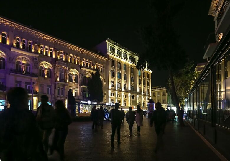 Baku City Hotel