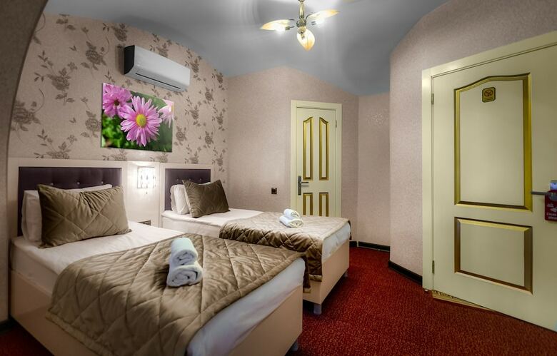 Baku City Hotel