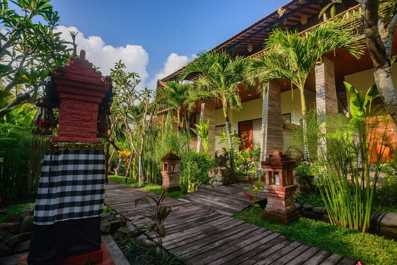 Bed & Breakfast Keramas Sacred River Village