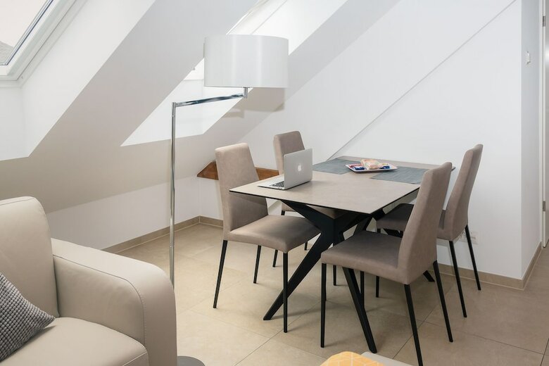 Apartamentos Zurich Furnished Homes