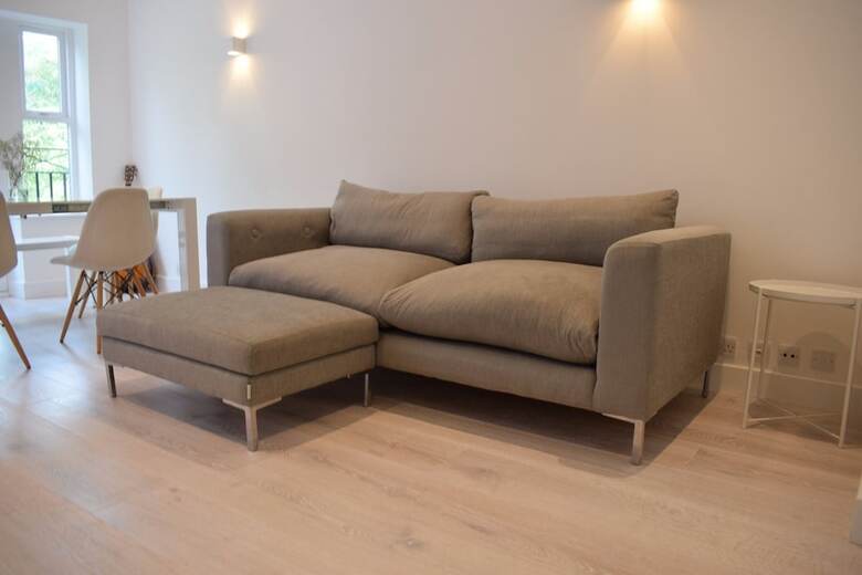 Stylish 2 Bedroom Apartment In Queen's Park