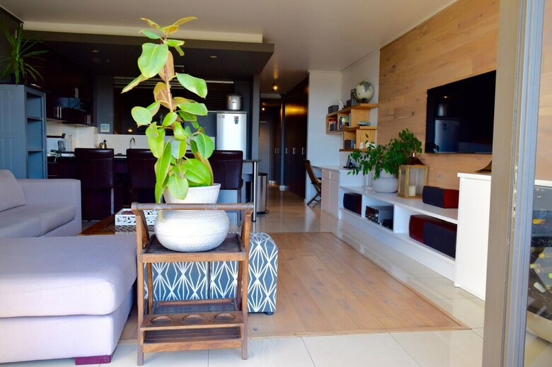 1 Bedroom Apartment In Green Point Cape Town