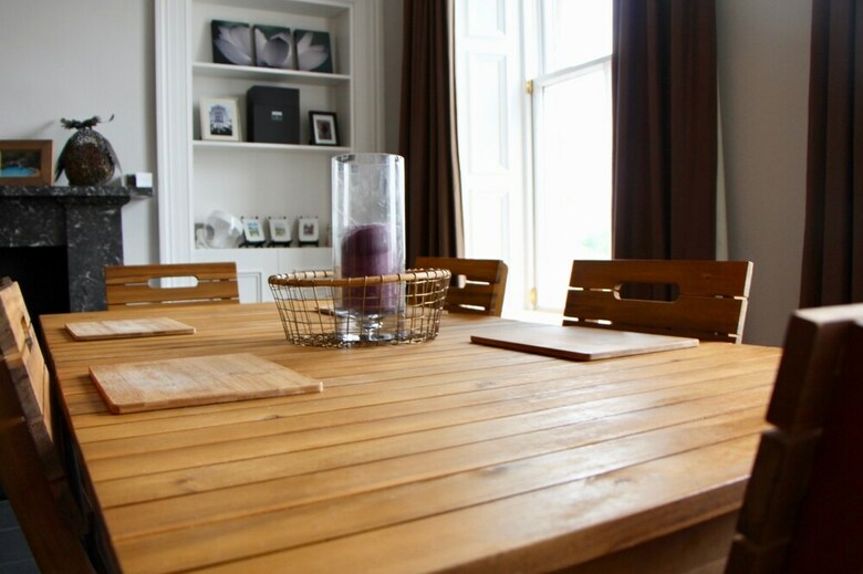 Large 3 Bedroom Apartment In Canonmills