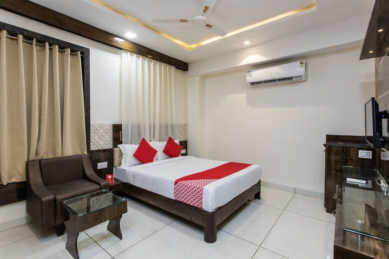 Capital O 22945 Jmc Hotel S-grande