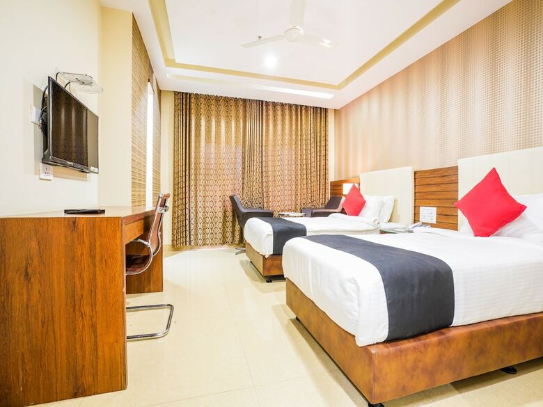 Capital O 23502 Hotel Millennium Grand