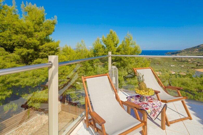 Villa Keri Sea