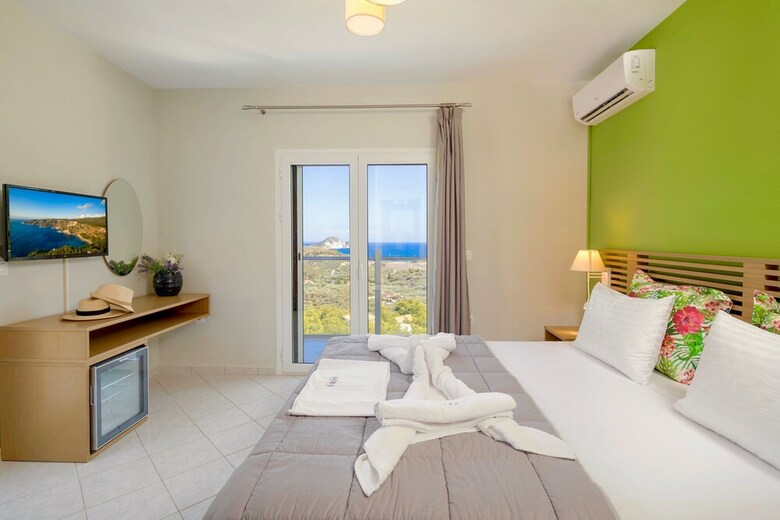 Villa Keri Sea