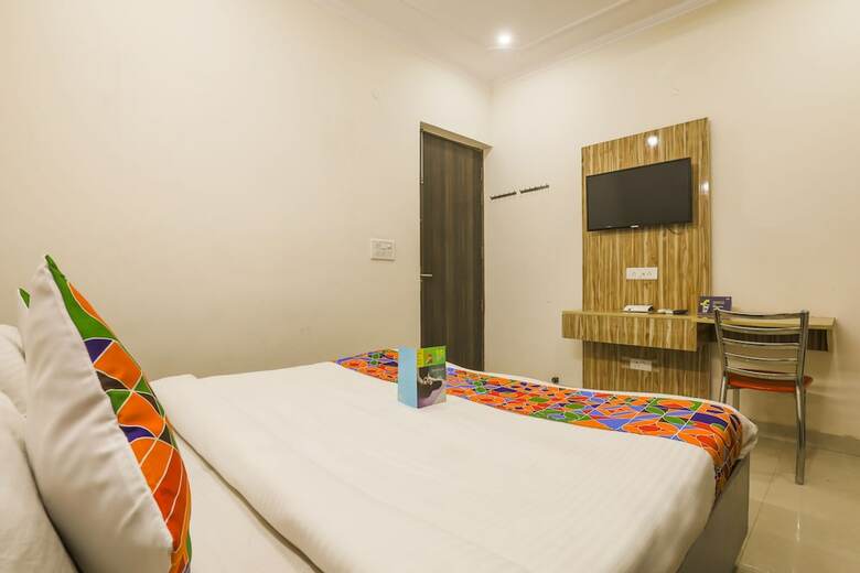 Hotel Fabexpress Star Guest House
