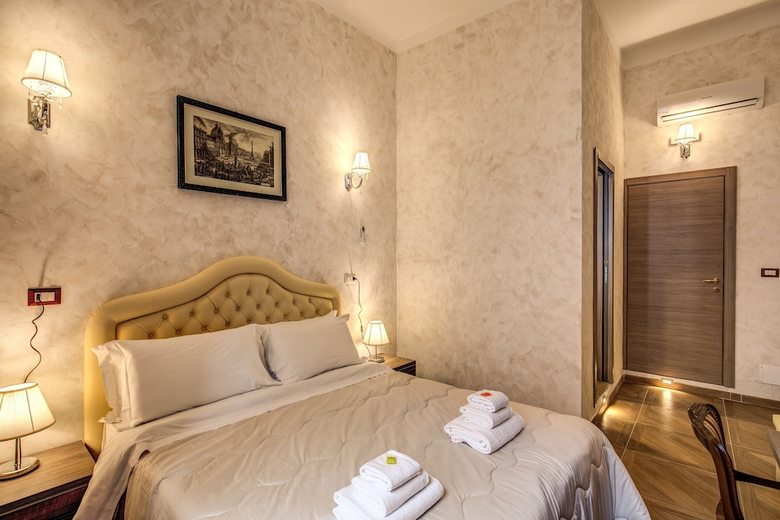 Hotel Amici Guesthouse