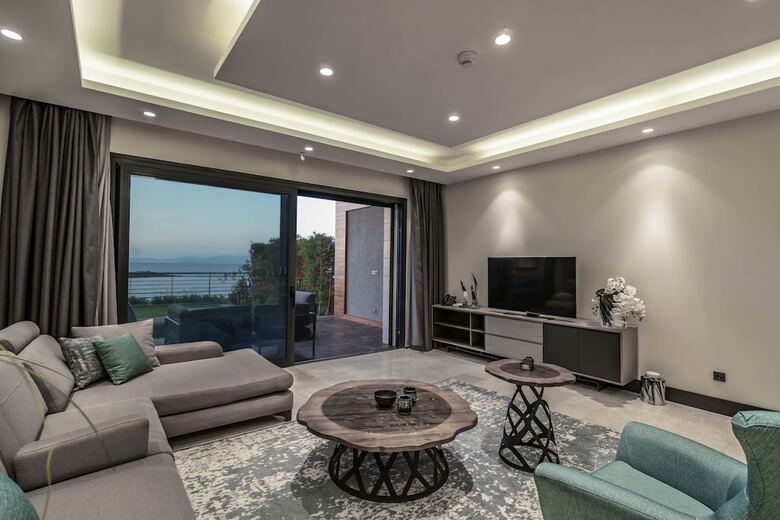 Red Rock Hotel & Suites By Selvese