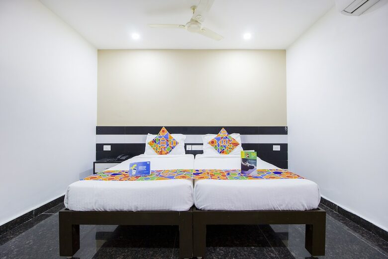 Hotel Fabexpress Gokul House