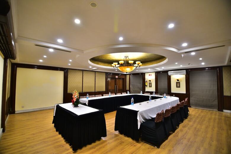 Hotel Country Resort By Ahrpl - Katra