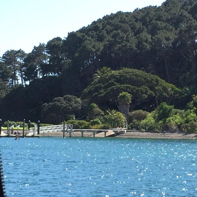Sunseeker Cottages Motel