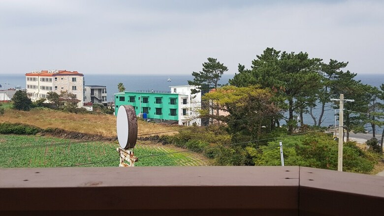 Queens Bay Pension