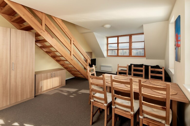 Wellness Hotel ?�?ky