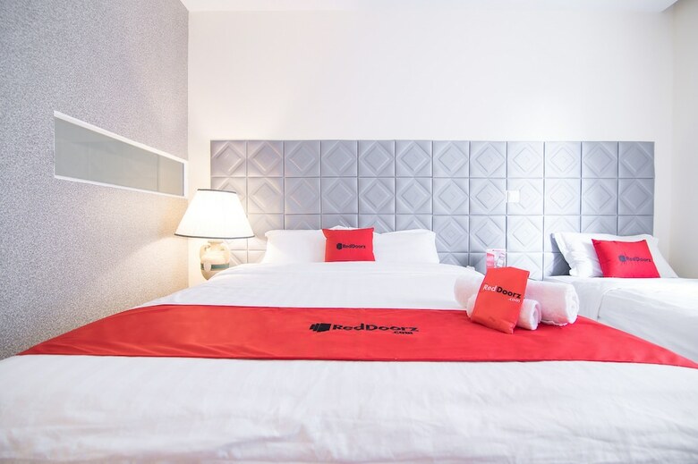 Hotel Reddoorz Plus Near Secc 2�