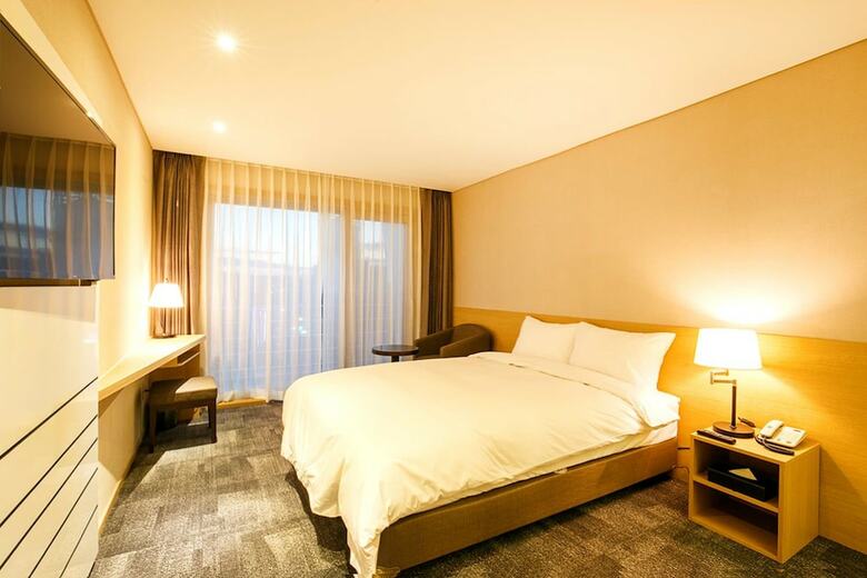 The Best Jeju Seongsan Hotel