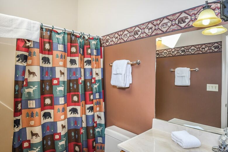 Apartamentos Bear Feet 3 Bedroom Townhome