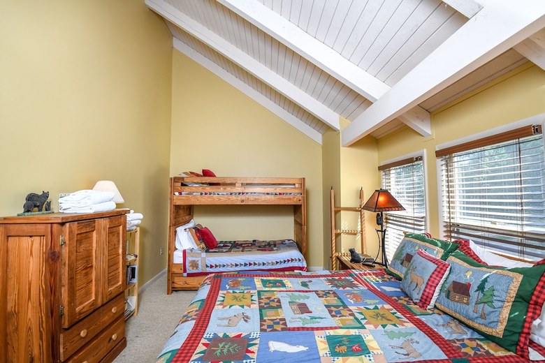Apartamentos Bear Feet 3 Bedroom Townhome
