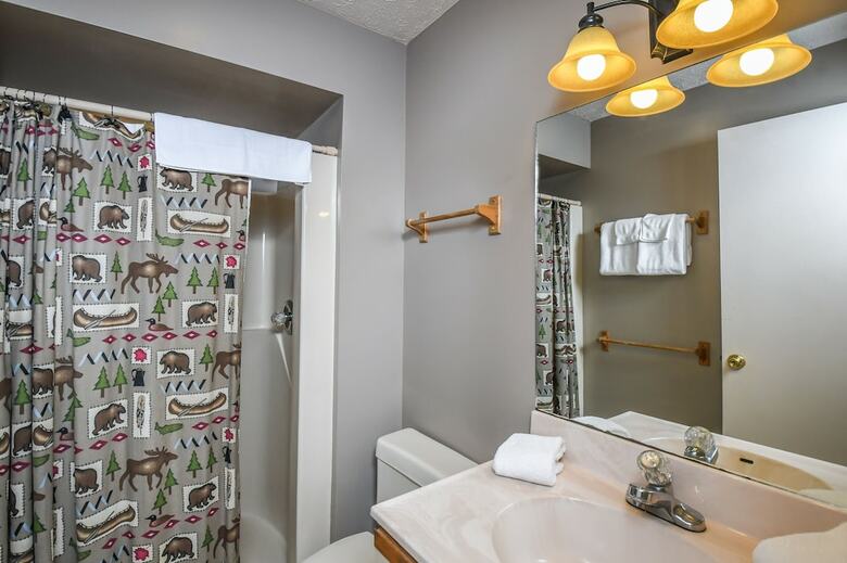 Apartamentos Bear Feet 3 Bedroom Townhome
