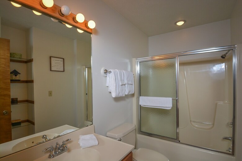 Quiet Reflections 3 Bedroom Townhome