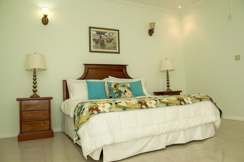 Apartamentos 3 Bdrm Town House At Runaway Bay