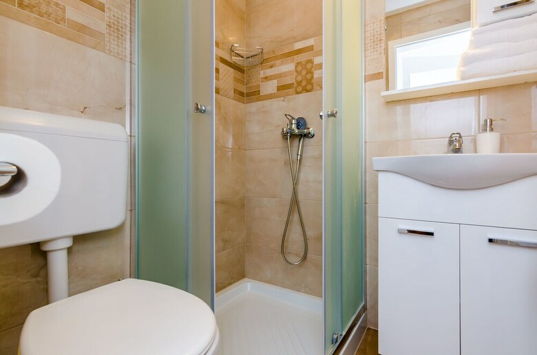 Hotel Rooms Baza