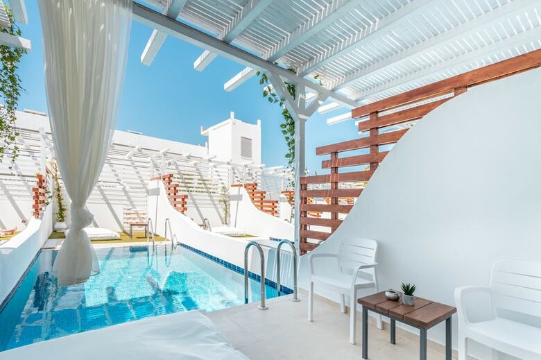Aloe Hotel ? Adults Only