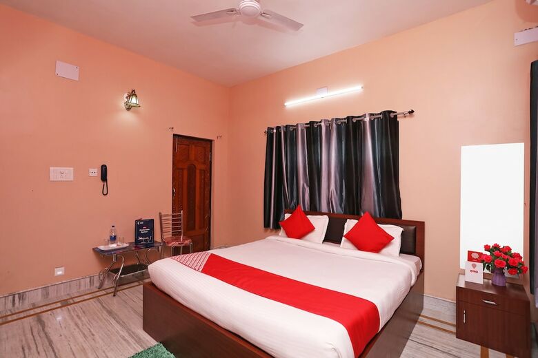 Hotel Oyo 14760 Swagath Guest House