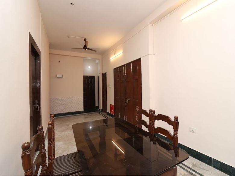 Hotel Oyo 23479 Studio Atrium