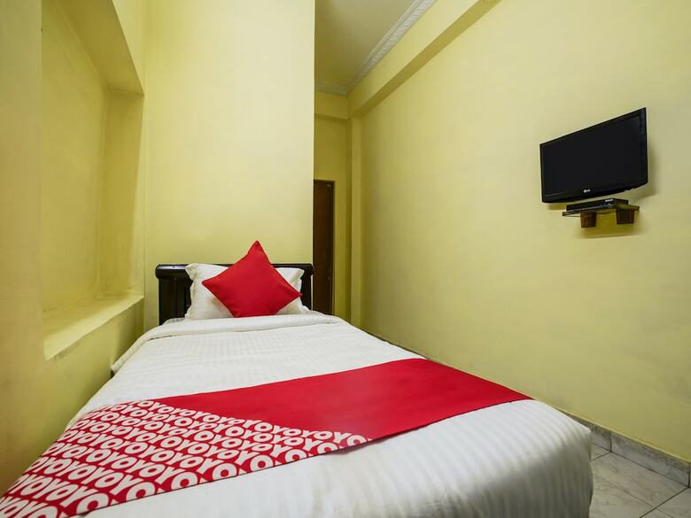 Hotel Oyo 19121 V G Guest House