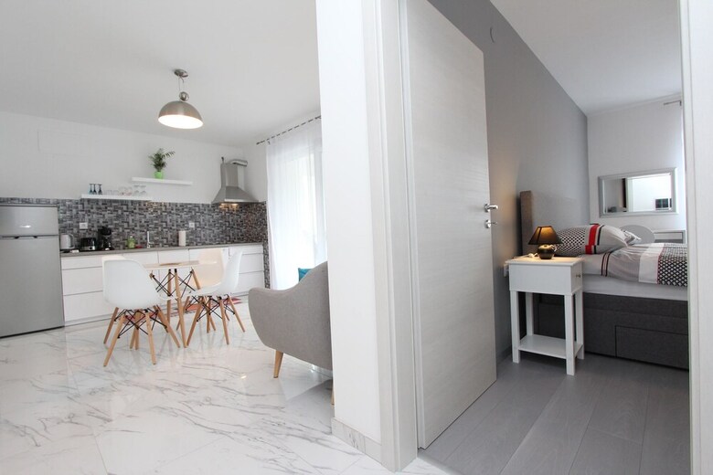 Apartment Karlo 1