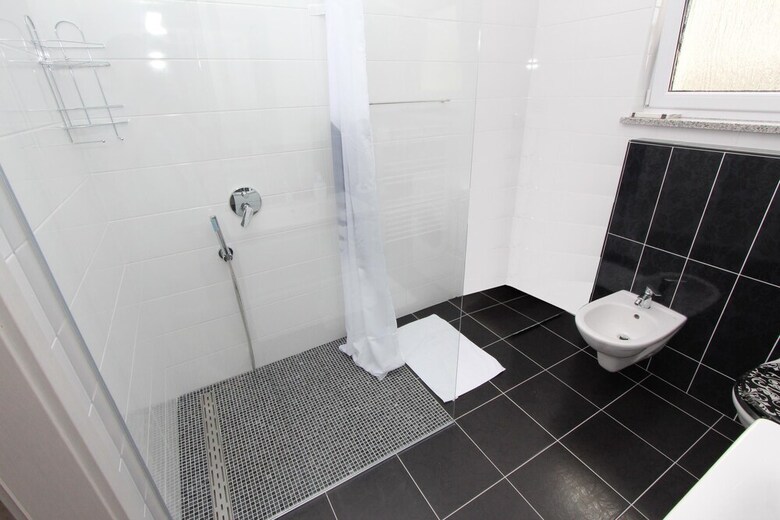 Apartment Karlo 1
