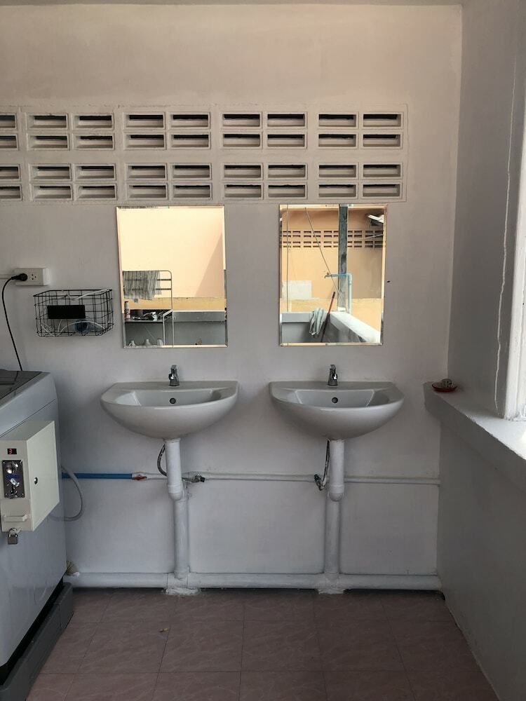 Hostal Backpack Station Pattaya - Hostel