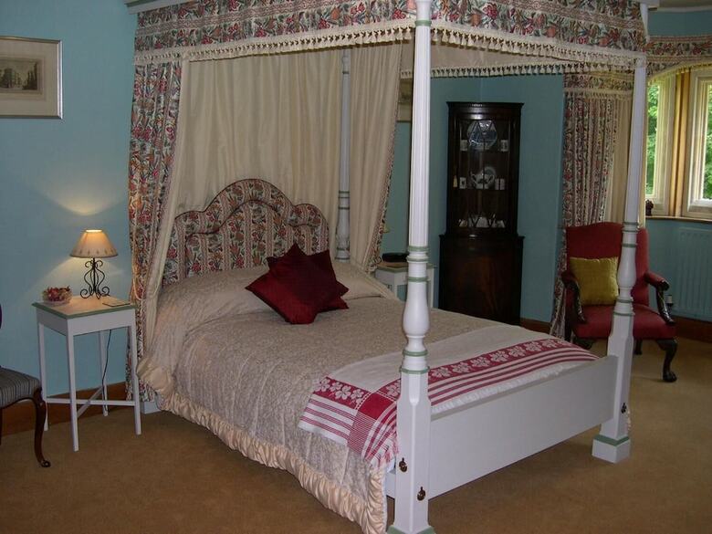 Bed & Breakfast Lullington House