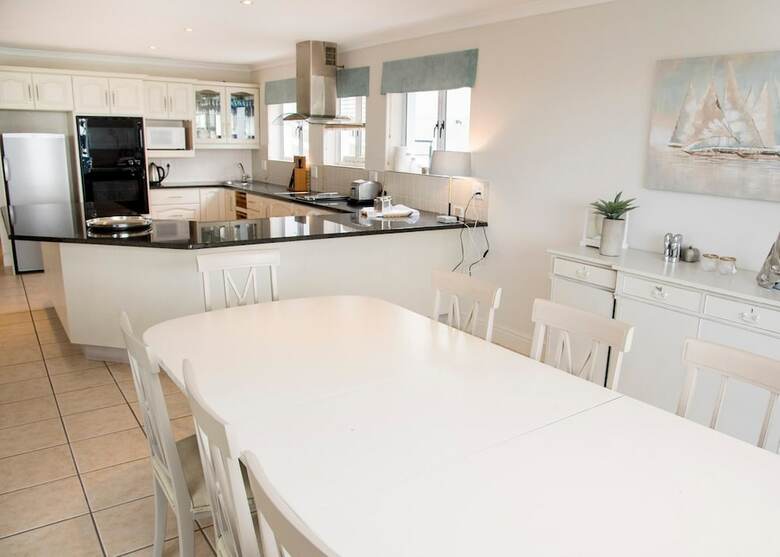 Villa 8 Sheerline