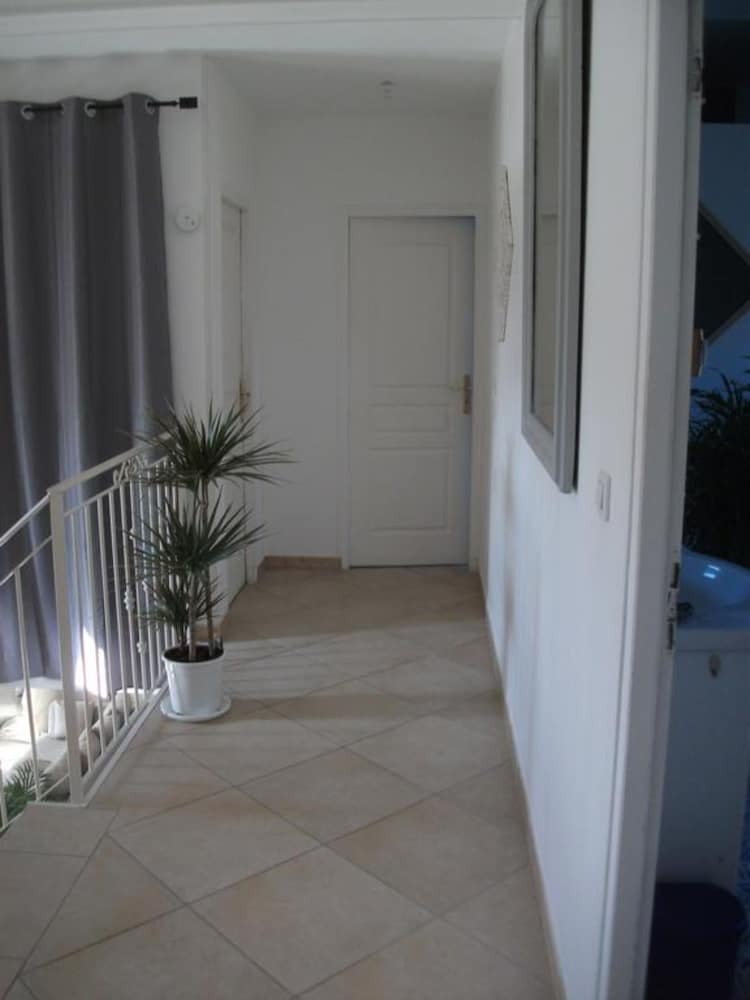 Hotel Le Clos Du Pav�
