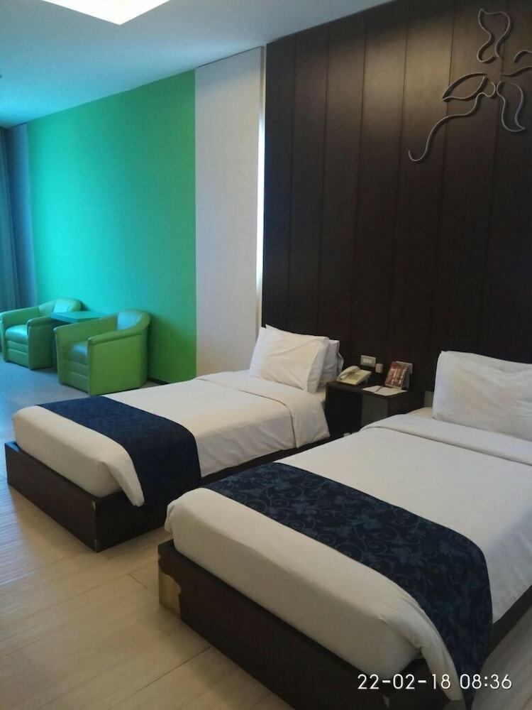 Hotel Bandara Purigarden Semarang