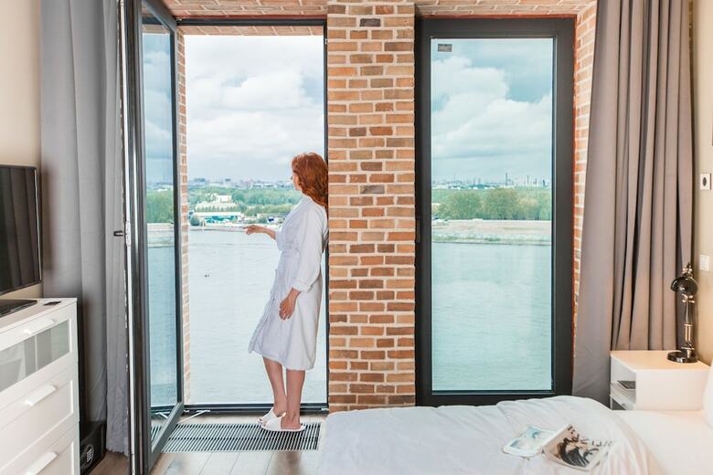 Docklands Apart Hotel