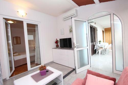 Apartments Divna