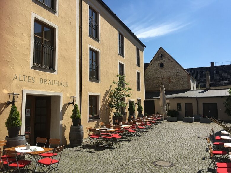 Brauereigasthof Und Hotel Schattenhofer