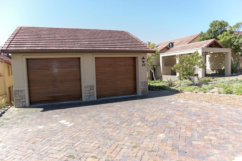 Villa 10
