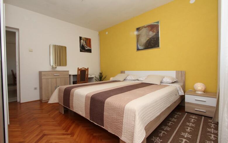 Hotel Apartments Eva