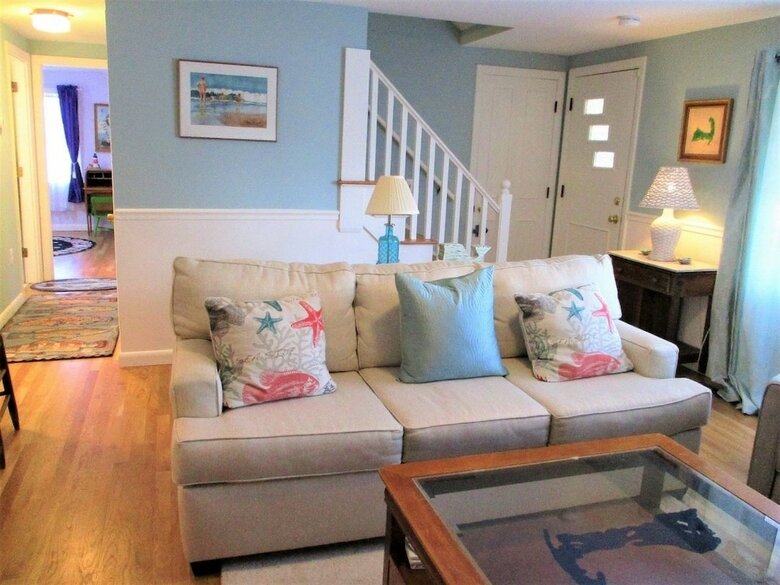 387 Strawberry Hill - 4 Bedroom House