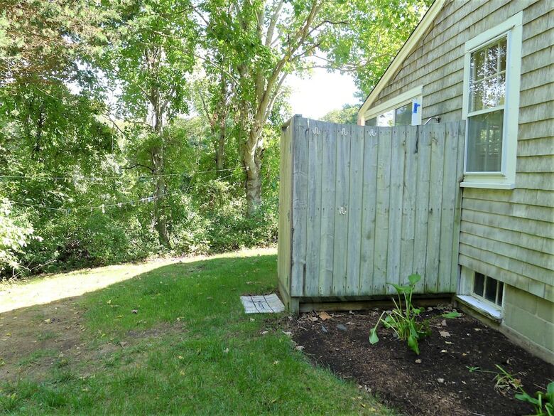 64 Rock Harbor - 3 Bedroom House