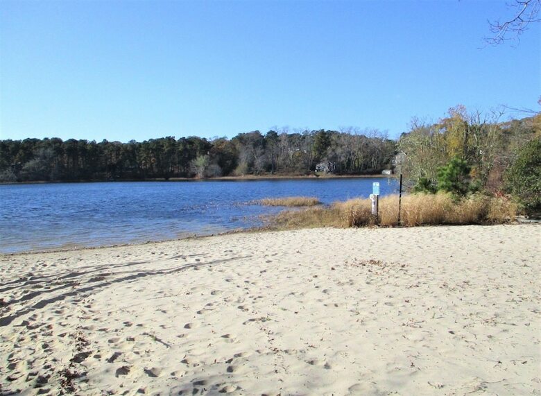 12 Areys - 4 Bedroom House