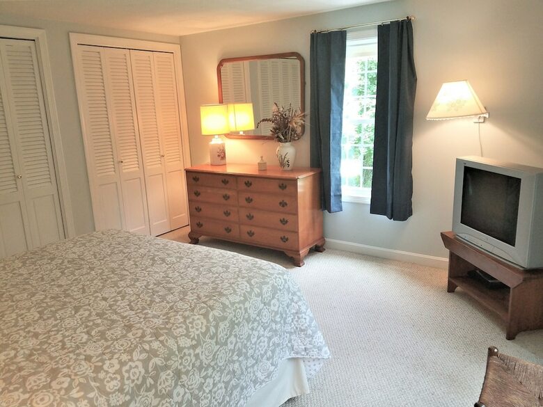 12 Areys - 4 Bedroom House