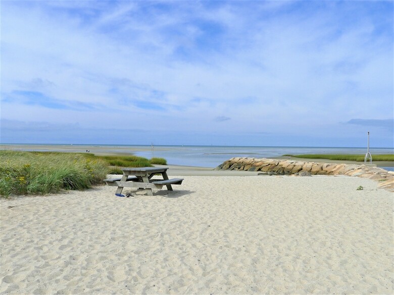 205 Rock Harbor - 2 Bedroom House