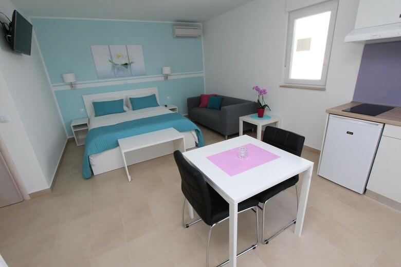 Apartamentos Studio Emanuel