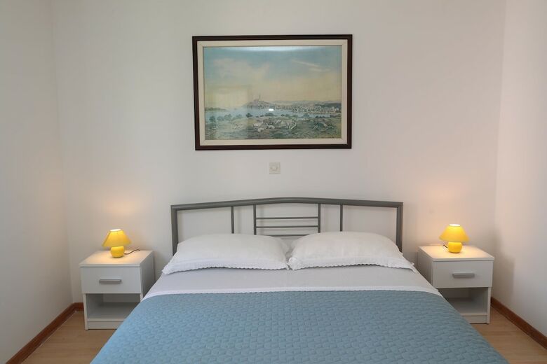 Apartments Knezovic